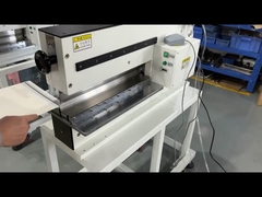 एल्यूमीनियम वी कट पीसीबी विभाजक अधिकतम काटने की लंबाई अनुकूलन योग्य न्यूनतम गति 0-400 मिमी / एस